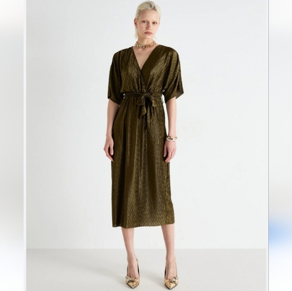 YAS Yastolinda Midi Dress Size XSmall (FITS LARGER)  Capers Olive Green